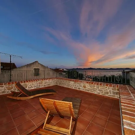 Сasa de vacaciones Seaside House - Diklo, - 14856 *